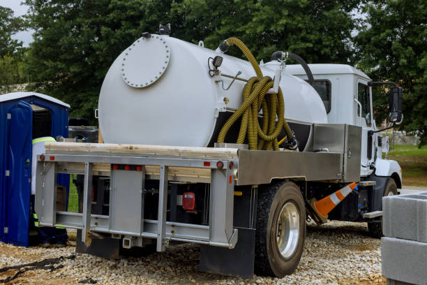 Affordable portable toilet rental in Leawood, KS