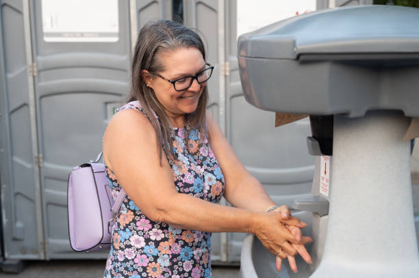 Portable Toilet Options We Offer in Leawood, KS